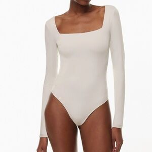 Aritzia Babaton Contour Square Neck Bodysuit Matte Pearl